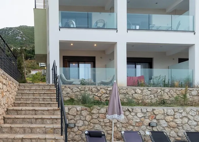 Elfisuites Apartman Nikiána